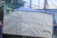 Baliho ucapan Ramadhan milik pengurus DPW PPP Maluku, di Karang Panjang, Kota Ambon dirusaki oleh orang tridak dikenal pada Rabu (18/2/2026) dini hari. (Foto: Istimewa)