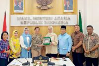 Ketua Tim Penggerak PKK Provinsi Maluku, Maya Baby Lewerissa, melakukan audiensi strategis dengan Wakil Menteri Agama (Wamenag) Republik Indonesia, Romo H. R. Muhammad Syafi’i, di ruang kerja Wamenag, Jakarta, Kamis (26/2/2026). Foto: Birp Humas Pemprov Maluku