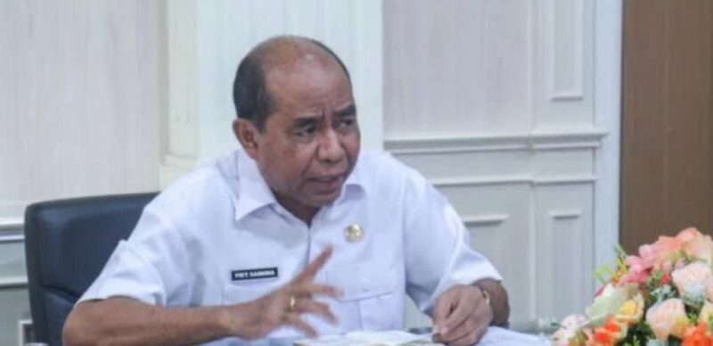 Direktur Perumdam Tirta Yapono, Pieter Saimima. (Foto: Istimewa) 