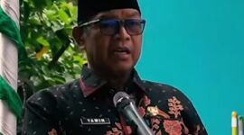 Kepala Kantor Wilayah (Kakanwil) Kementerian Agama Provinsi Maluku, Dr. H. Yamin menyampaikan sambutan pada peluncuran program 