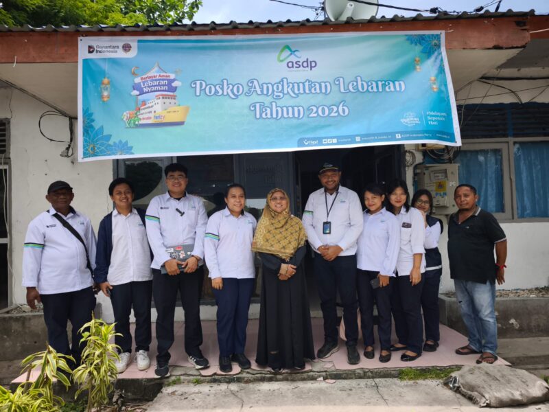 Anggota Komisi V DPR RI, Saadiah Uluputty meninjau langsung kesiapan Posko Mudik di Hunimua, Kecamatan Salahutu, Kabupaten Maluku Tengah, dan Waipirit, Kabupaten Seram Bagian Barat, pada Senin dan Selasa (16–17/3/2026). Foto : Istimewa 