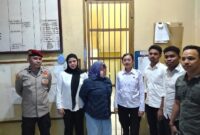 Pemilik bahan kimia terlarang, Hj. Hartini saat berada di Rutan Polda Maluku, Selasa (21/4/2026).