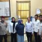 Pemilik bahan kimia terlarang, Hj. Hartini saat berada di Rutan Polda Maluku, Selasa (21/4/2026).