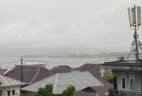 Hujan lebat melanda Kota Ambon selama beberapa terakhir dan masih berlangsung hingga Jumat (8/5/2026). Foto: Dok. Headlinetimur.com