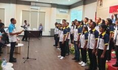 Lantik Pengurus PBVSI Kota Ambon, Kolatlena: Kembalikan Kejayaan Voli Ambon