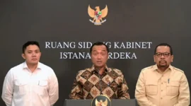 Tangkapan layar - Menteri Sekretaris Negara Prasetyo Hadi (tengah) menyampaikan pernyataan pers di Kompleks Istana Kepresidenan, Jakarta, Selasa (2/6/2026). ANTARA/Fathur Rochman