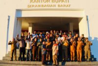 Pemerintah Kabupaten Seram Bagian Barat bersama unsur Forkopimda menggelar rapat mediasi guna menyelesaikan pertikaian di Aula Lantai II Kantor Bupati SBB, Senin (8/6/2026) guna menyelesaikan pertikaian antarwarga Dusun Olas dan Dusun Katapang, Kecamatan Huamual yang terjadi beberapa hari lalu. (Foto: Dok. Polres SBB)
