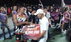 Tutup Turnamen Voli Malteng, Ketum PBVSI Maluku Alimudin Kolatlena Tekankan Sportivitas dan Persatuan