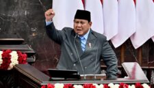 Presiden Prabowo Subianto menyampaikan pidato pada Rapat Paripurna Pembukaan Masa Persidangan I DPR RI Tahun Sidang 2026–2027 di Gedung Nusantara MPR/DPR/DPD RI, Jakarta, Jumat, 14 Agustus 2026. (Foto: BPMI Setpres/Rusman)

