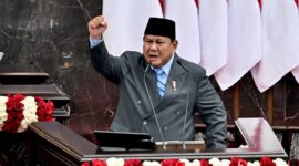 Presiden Prabowo Subianto menyampaikan pidato pada Rapat Paripurna Pembukaan Masa Persidangan I DPR RI Tahun Sidang 2026–2027 di Gedung Nusantara MPR/DPR/DPD RI, Jakarta, Jumat, 14 Agustus 2026. (Foto: BPMI Setpres/Rusman)

