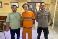 Arief Tjitro Kusuma alias Sinyo, tersangka kasus dugaan tindak pidana penjualan oli palsu ditangkap di Apartemen The Peak Residence, Surabaya, pada Kamis (10/9/2026) sekitar pukul 12.00 WIT.  (FOTO : UMAS POLRES BURSEL